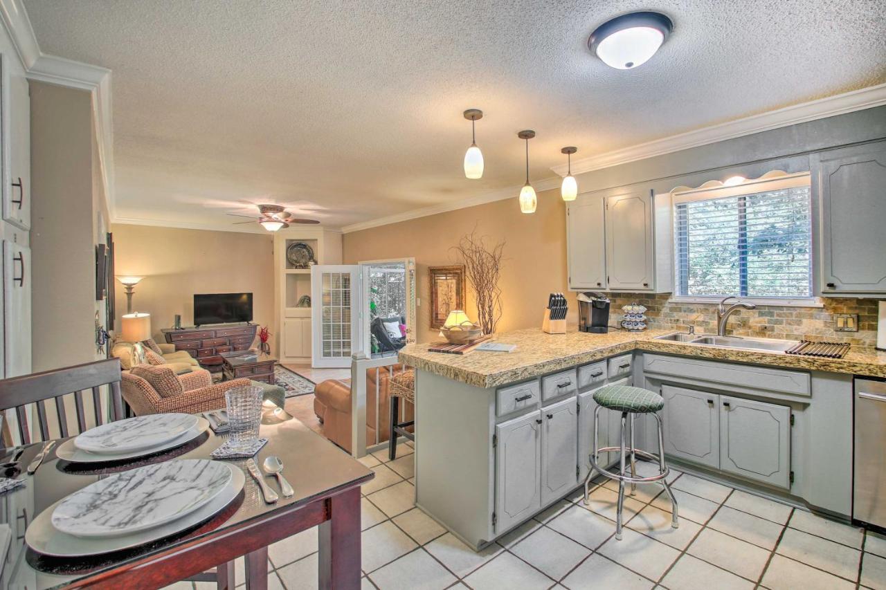 Charming Hot Springs Home With Sunroom And Yard Eksteriør billede